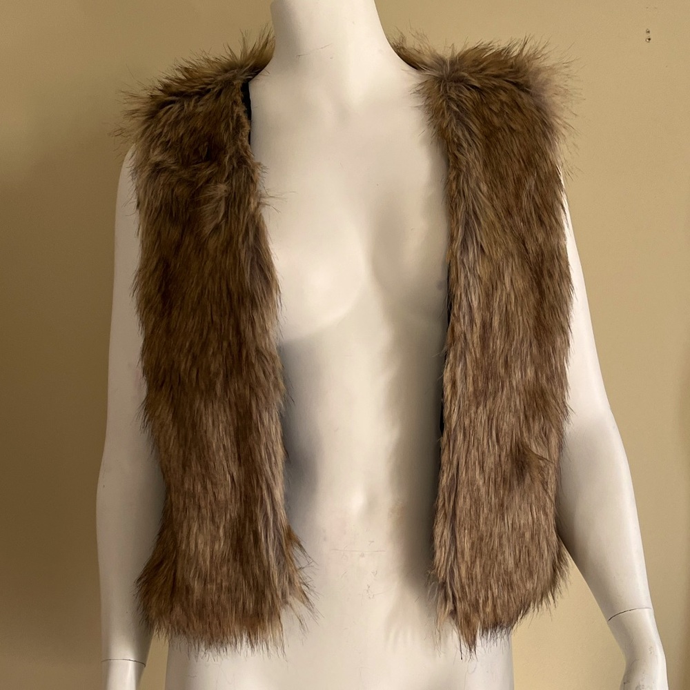 Women’s Faux Fur Vest